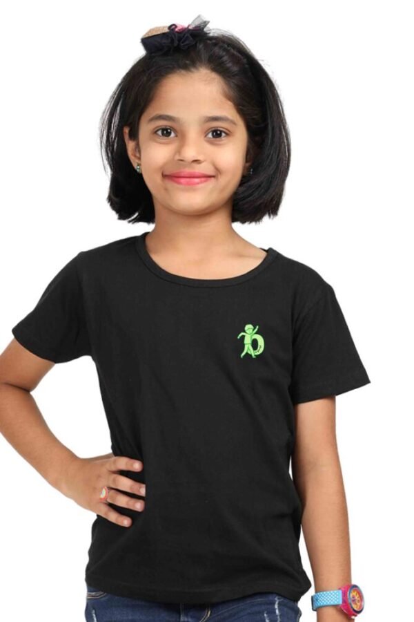Plain Optimistic O Girls T-shirt - Image 6