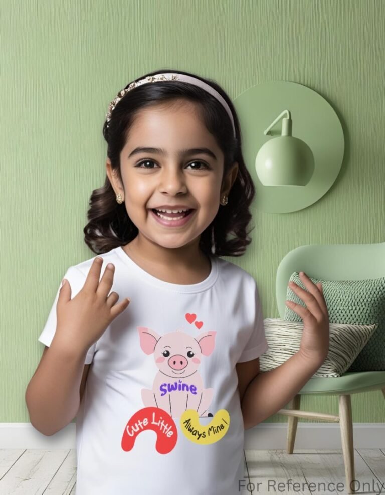 Cute Pig Girls T-shirt